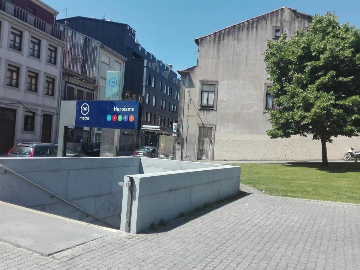 St. Johns Alley Of Poetry And Imaginary Cats Porto Exterior photo